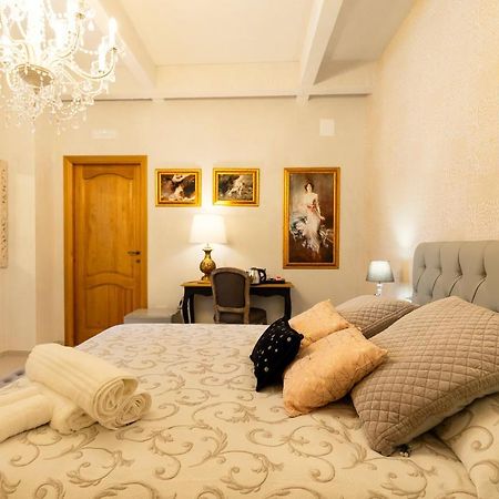 Palazzo Badiale History&Rooms Atella Exterior photo